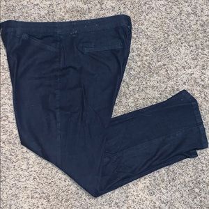 14 short dark blue trousers (like jeans)